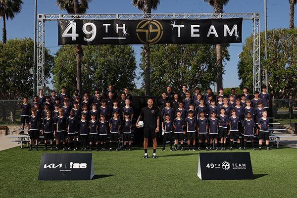 Kia reúne jovens jogadores de futebol de todo o mundo na Kia OMBC Cup 2026™